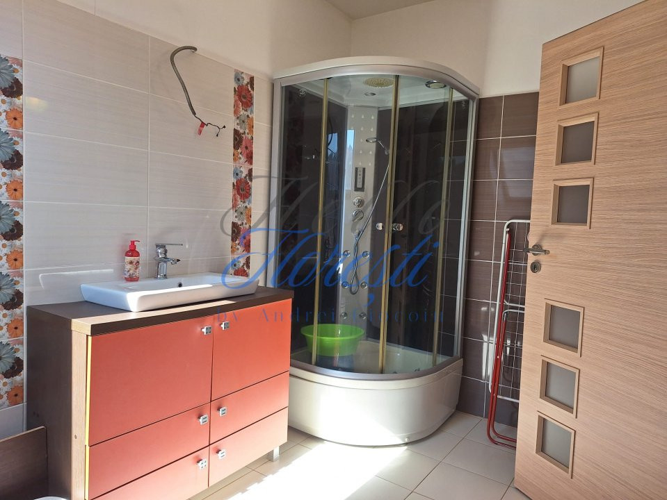 Apartament 2 camere 109 mp, zona Eroilor