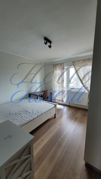 Apartament de 3 camere, 65 mp, 2 balcoane, boxa, zona Intre Lacuri