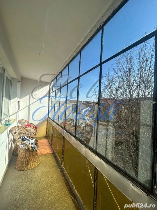 Apartament de 3 camere, 67 mp, balcon 5 mp, zona MANASTUR 
