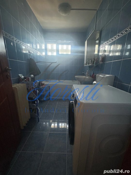 Apartament de 3 camere, 67 mp, balcon 5 mp, zona MANASTUR 
