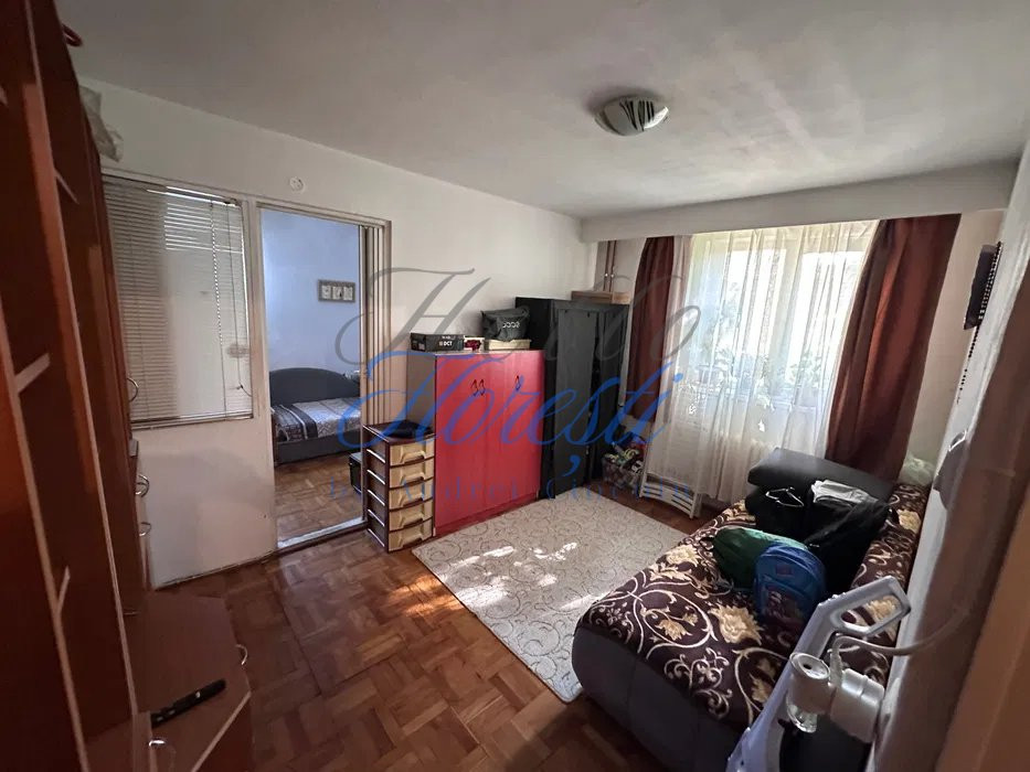 Apartament de 3 camere, 35,5 mp. Zona GHEORGHENI