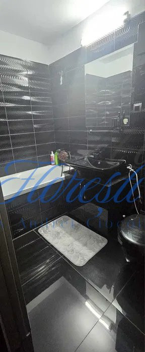 Apartament de 3 camere, 60 mp,Balcon, Boxa subsol, Zona Gheorgheni