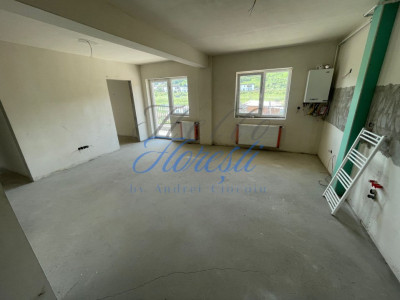 Apartament 3 camere 61mp, 25mp terasa, doua parcari, semifinisat