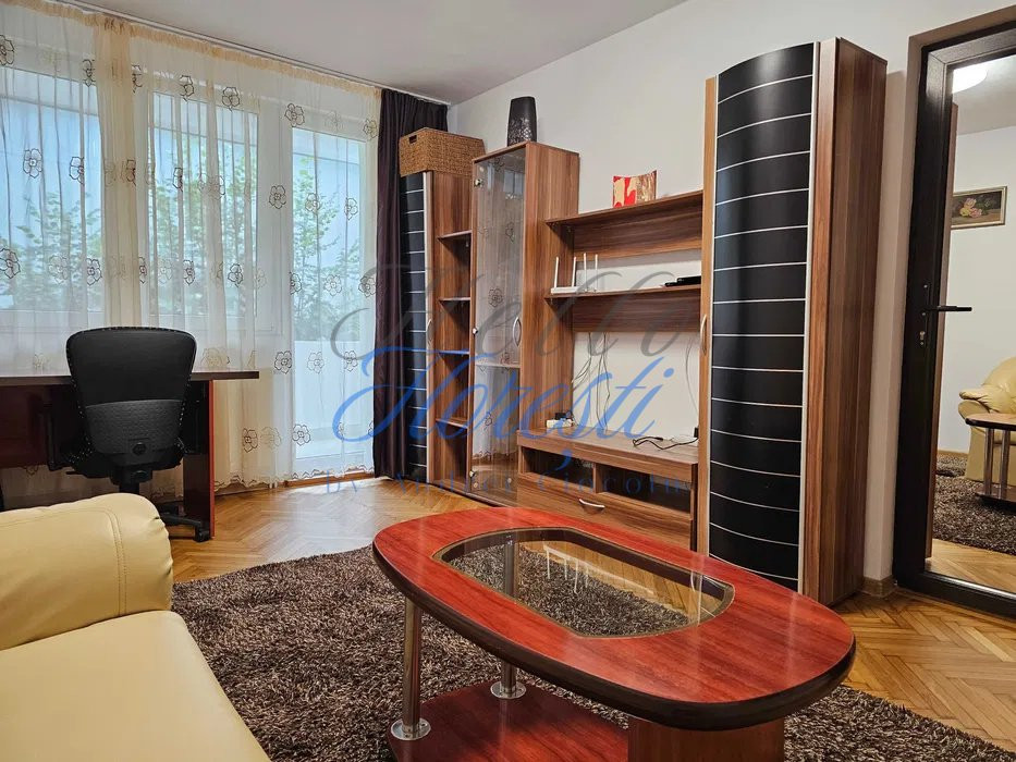 Apartament de 2 camere, 54mp. balcon 7mp. parcare, zona Andrei Muresanu