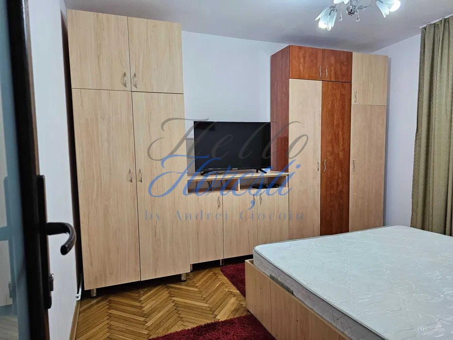 Apartament de 2 camere, 54mp. balcon 7mp. parcare, zona Andrei Muresanu