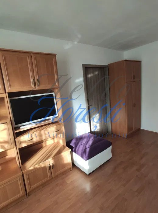 Apartament de 2 camere, 49mp. balcon, zona Grigorescu