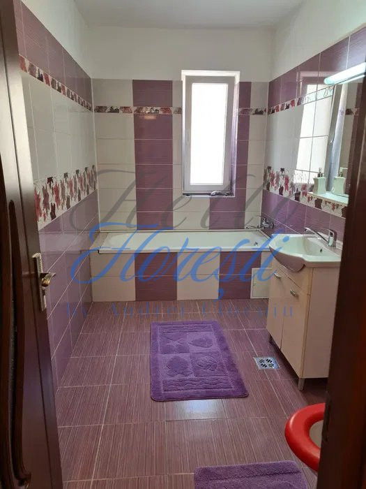 Apartament de 2 camere, 56mp. terasa 10mp. parcare, FLORESTI, zona FLORILOR 