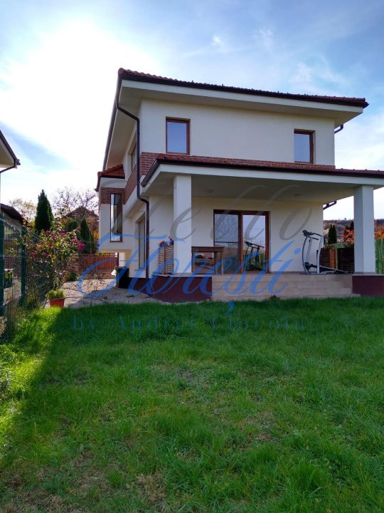 Casa individuala, 4 camere, 101 mp utili, 450mp teren, Luna de Sus
