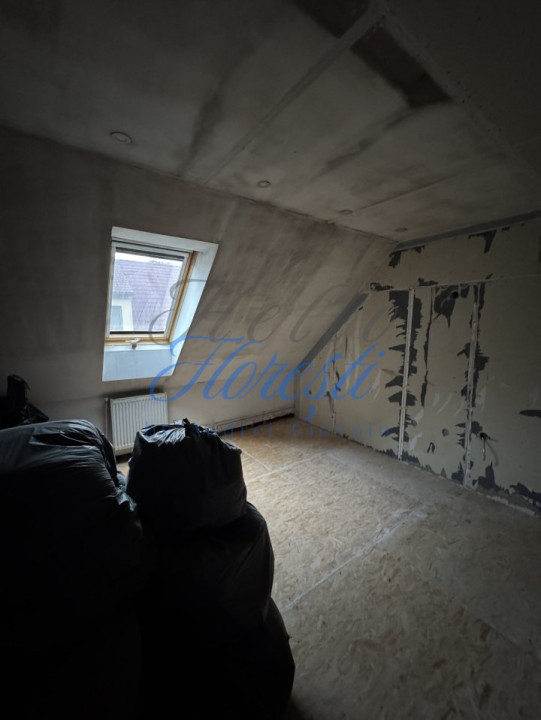 Casa Tip Triplex 84mp + 40mp Teren Zona Eroilor | Floresti