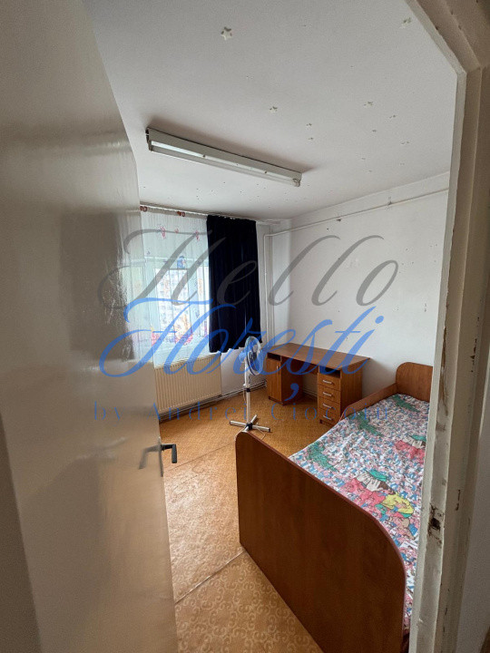 Apartament 4 camere, 2 bai, 2 balcoane, 75mp,Manastur