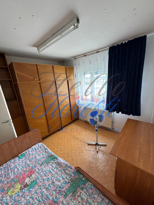 Apartament 4 camere, 2 bai, 2 balcoane, 75mp,Manastur