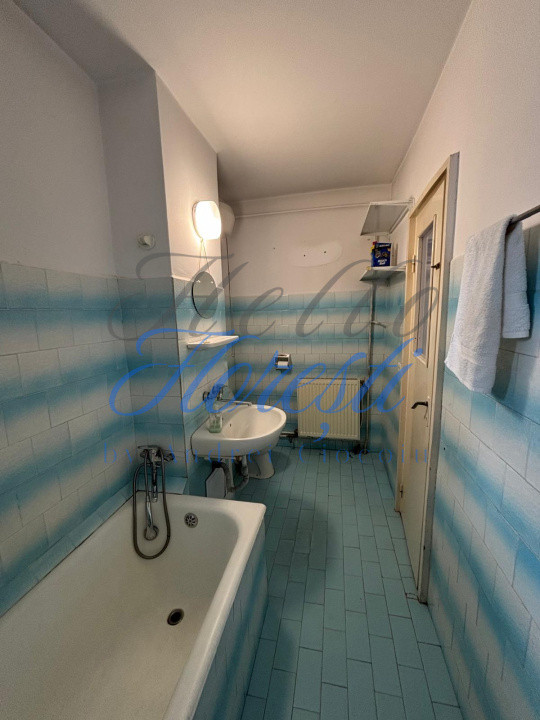 Apartament 4 camere, 2 bai, 2 balcoane, 75mp,Manastur