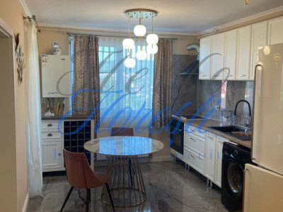 Apartament cu 3 camere in zona Aqua Park