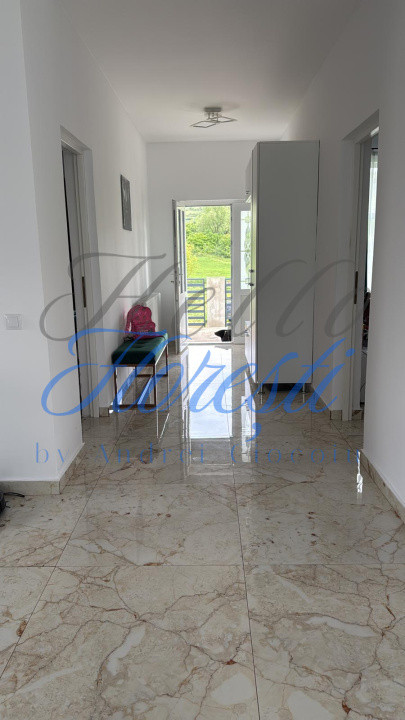 Casa 4 camere in Suatu
