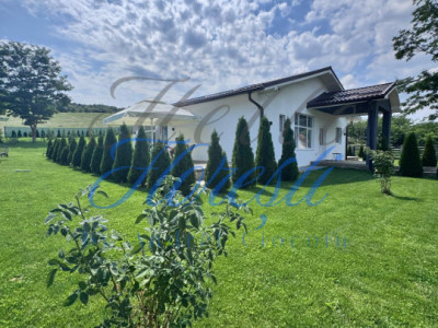 Casa 4 camere in Suatu