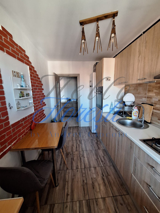 Apartament 2 camere 48mp + pod mansardabil 27 mp + balcon 5 mp + parcare.