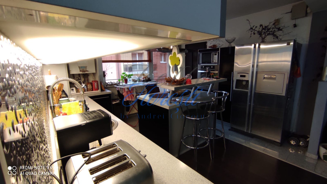 Apartament 3 camere , 110 mp + 2 parcari , zona Buna Ziua , Cluj
