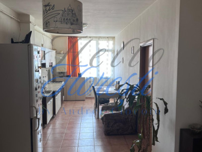 Apartament 3 camere, 68 mp | Zona Porii | Floresti