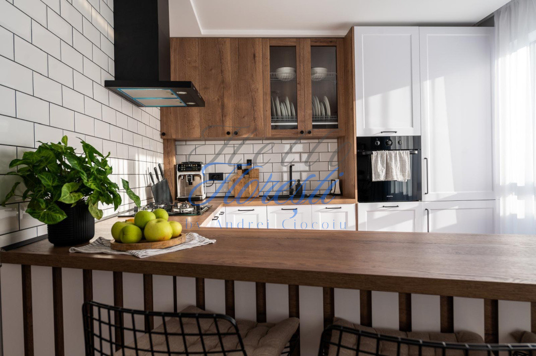 Apartament pe 2 nivele cu 3 camere , parcare subterana ,97 MP, zona Zorilor , CJ