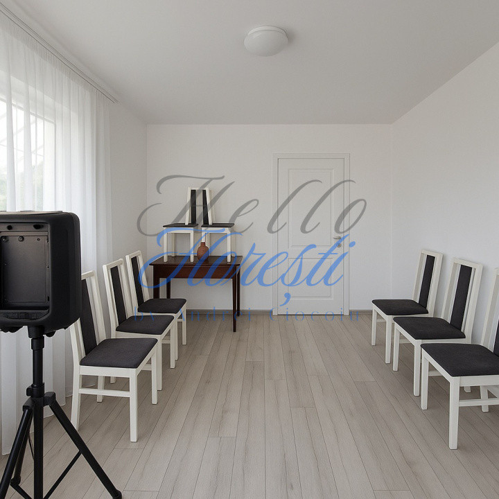 Casa cu 4 camere in Dambul-Rotund 