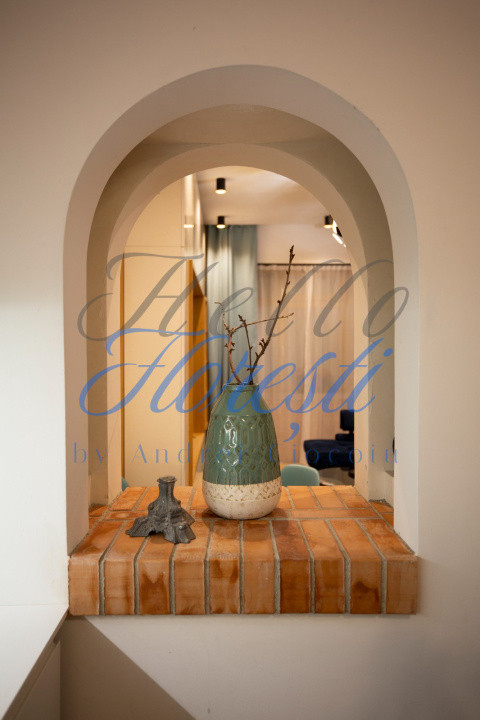 Apartament la curte comuna, 3 camere, 76MP, superfinisat, zona Scala 