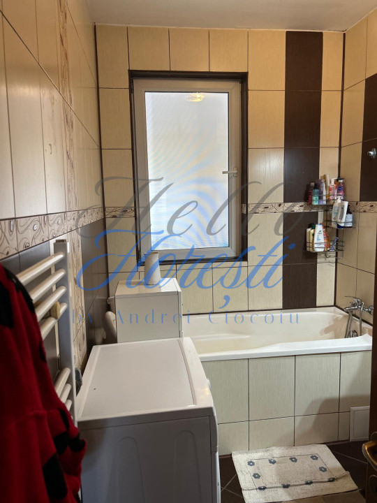 Apartament 2 camere , 65 MP + Parcare , zona Eroilor , Floresti 