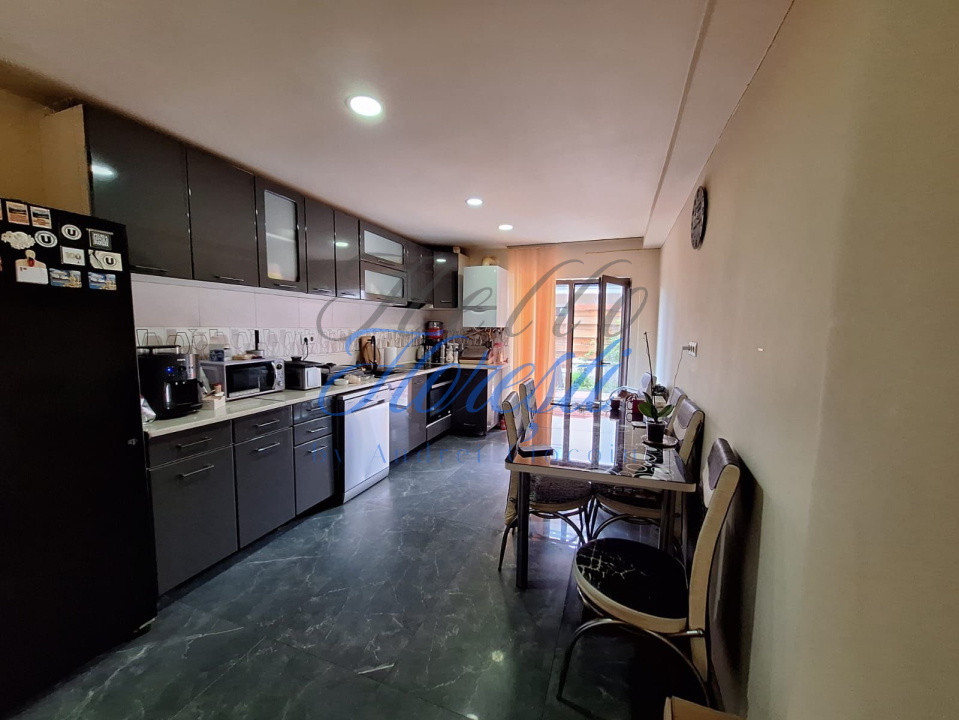 Duplex 4 camere, 167 MP, Zona Manastur, Cluj