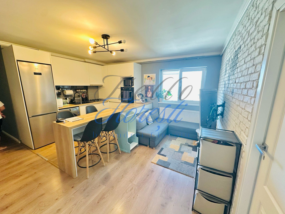 Apartament 3 camere in zona Vivo