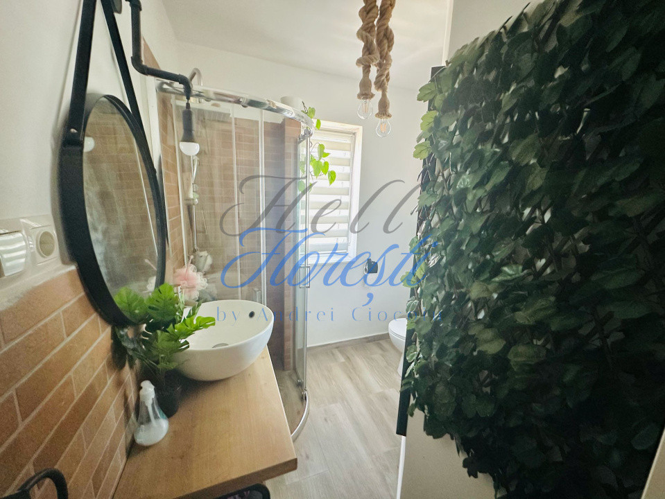 Apartament 3 camere in zona Vivo