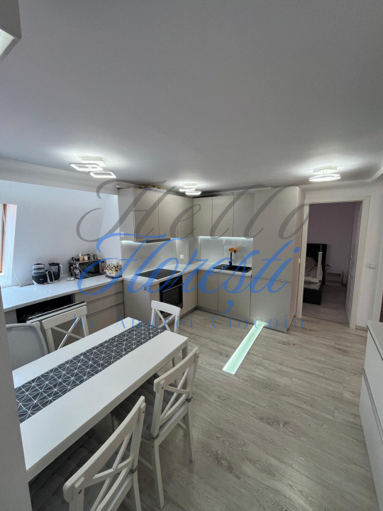 Apartament 3 camere, 68 MP + Parcare, Zona Muzeul Apei, Floresti