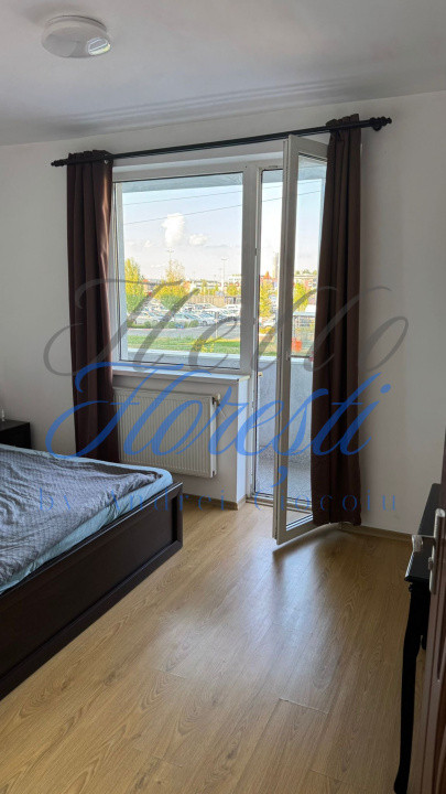 Apartament 3 camere, 70 MP+ Parcare , Zona VIVO, Floresti