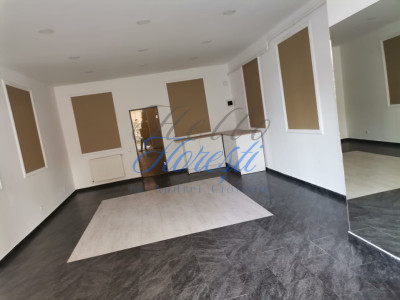 Spatiu comercial in zona Semicentrala
