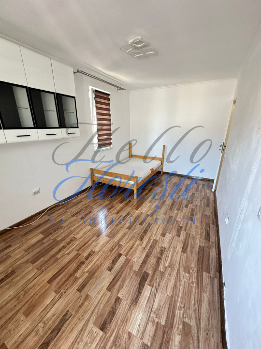 Apartament 3 camere, 52mp, zona Teilor, parcare