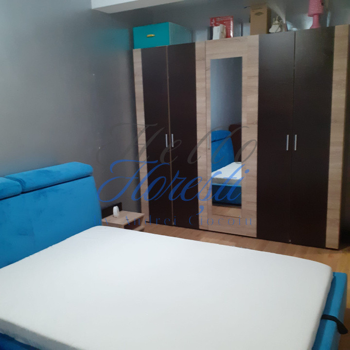 Apartament 2 camere 43mp, decomandat, parcare inclusa zona Teilor 
