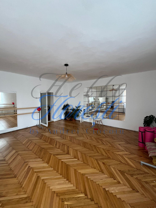 Apartament 3 camere 160 mp | beci 80 mp | gradina 160 mp | zona Andrei Muresanu.