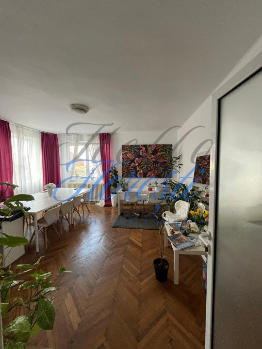 Apartament 3 camere 160 mp | beci 80 mp | gradina 160 mp | zona Andrei Muresanu.