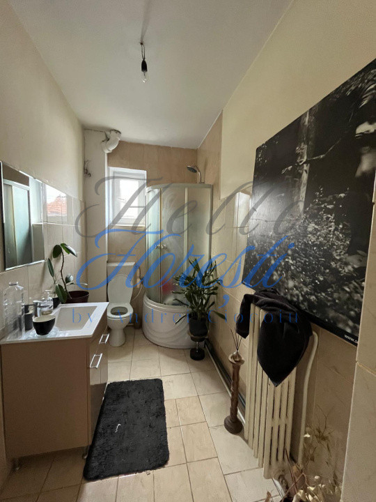 Apartament 3 camere 160 mp | beci 80 mp | gradina 160 mp | zona Andrei Muresanu.