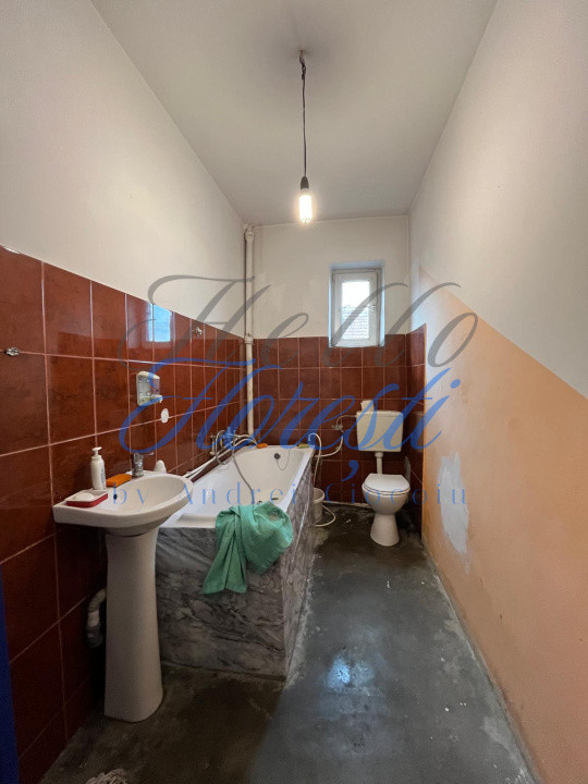 Apartament 3 camere 160 mp | beci 80 mp | gradina 160 mp | zona Andrei Muresanu.