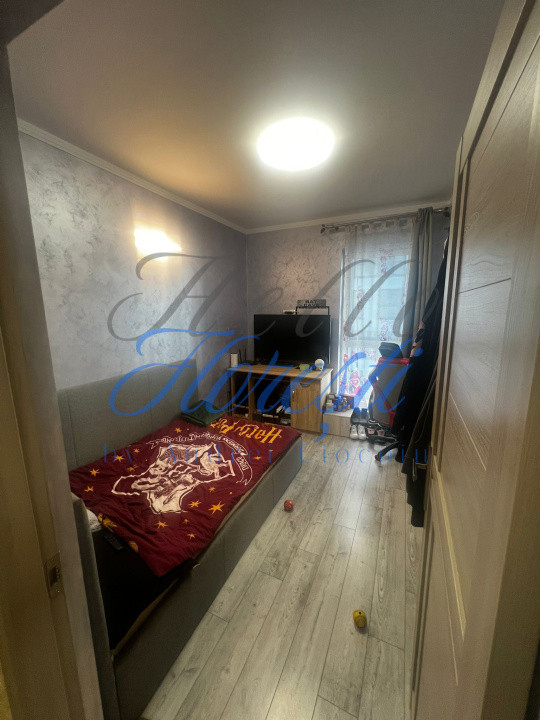 Apartament 4 camere 92 mp | parcare CF | balcon 8 mp | zona Vivo | Floresti.