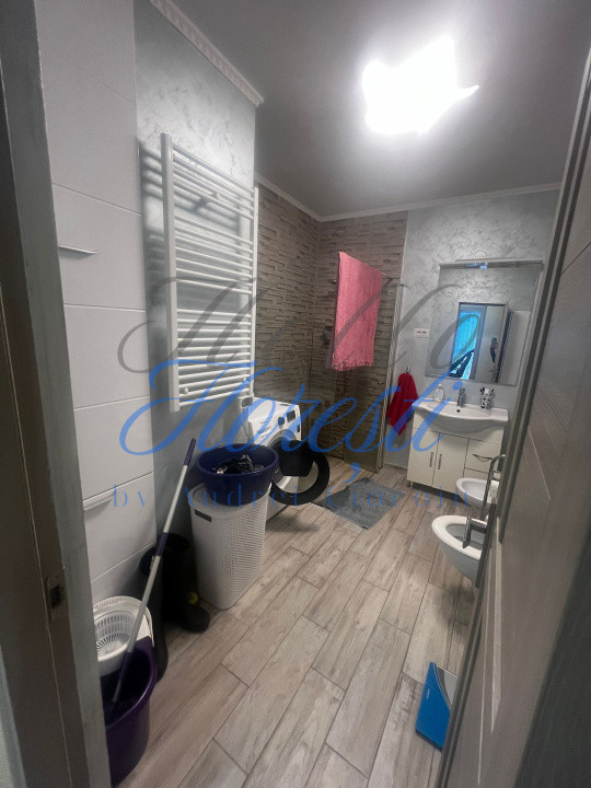 Apartament 4 camere 92 mp | parcare CF | balcon 8 mp | zona Vivo | Floresti.