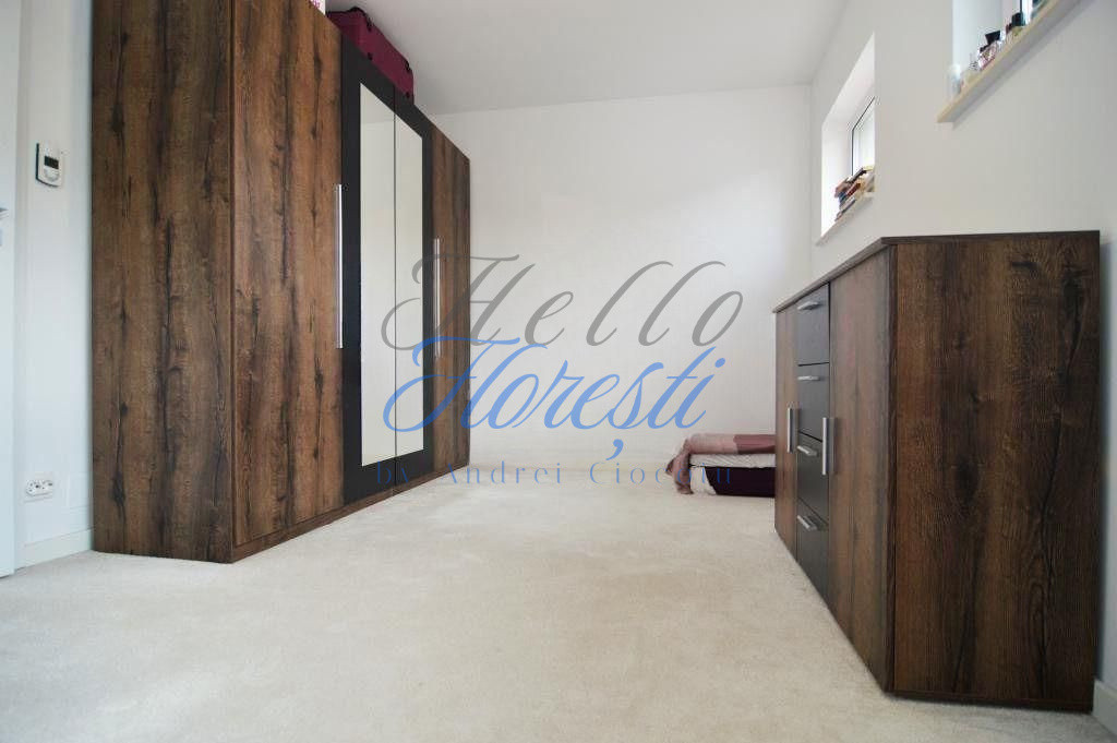 Casa 5 camere, 155MP+ 2 Parcari, Zona Terra, Floresti