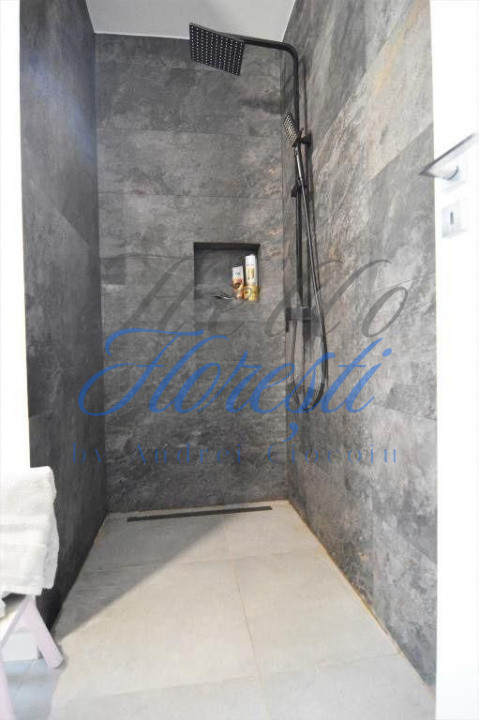 Casa 5 camere, 155MP+ 2 Parcari, Zona Terra, Floresti