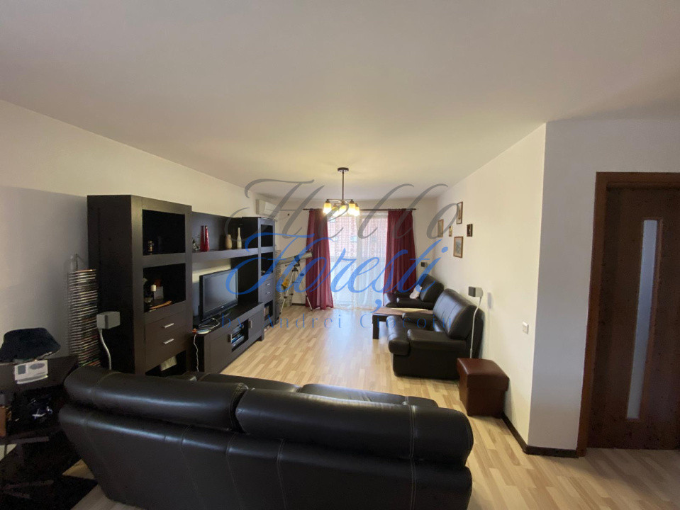 Apartament 3 camere 82mp | terasa 35 mp | parcare inclusa | zona Porii.