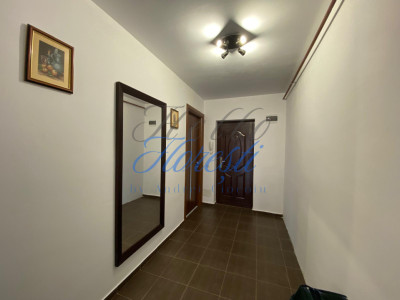 Apartament 3 camere 82mp | terasa 35 mp | parcare inclusa | zona Porii.