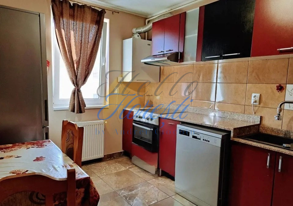 Apartament 3 camere in zona Eroilor