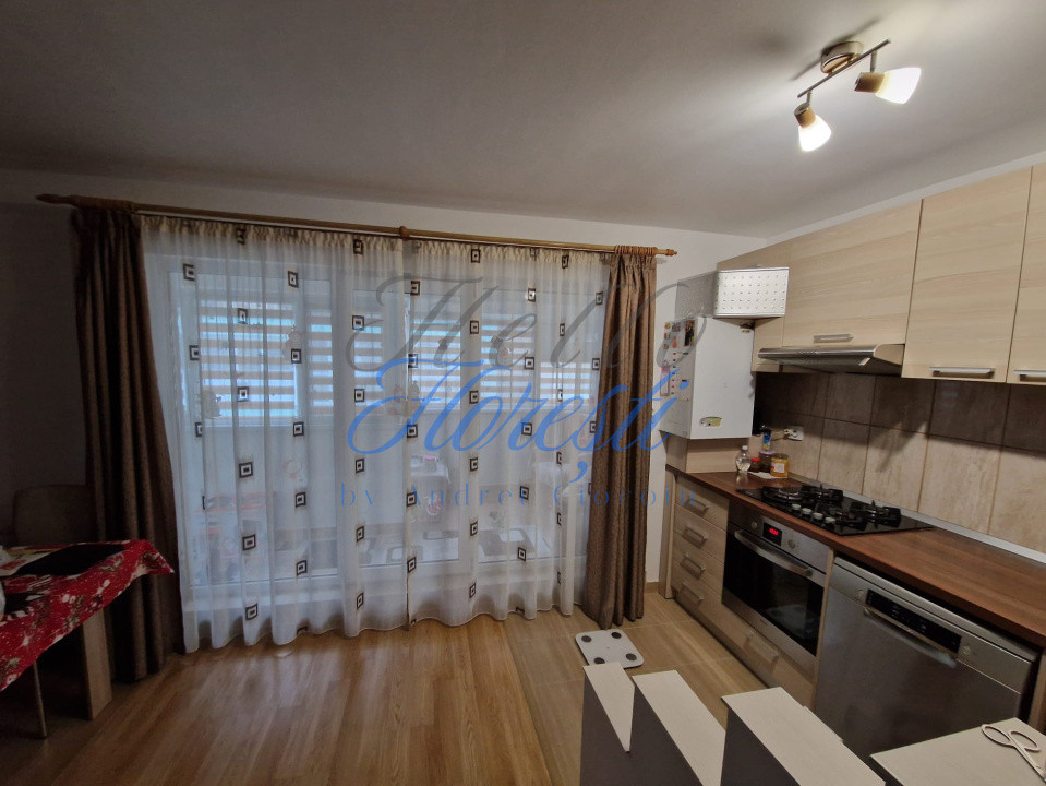 Apartament 3 camere 60 mp | terasa 10 mp | balcon 3 mp | parcare | zona Eroilor.