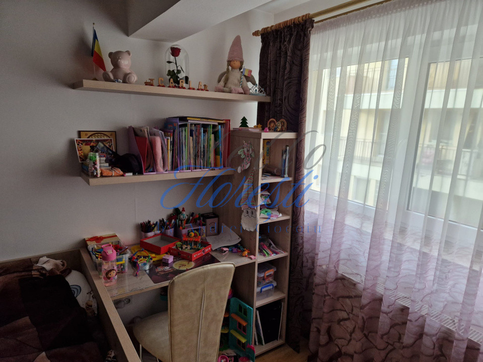 Apartament 3 camere 60 mp | terasa 10 mp | balcon 3 mp | parcare | zona Eroilor.