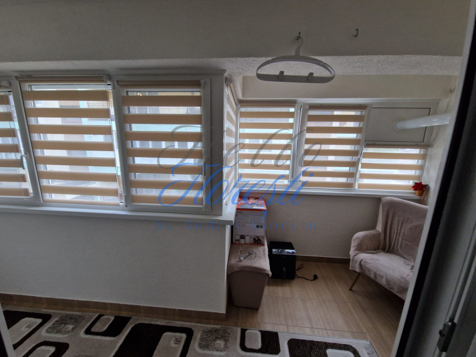 Apartament 3 camere 60 mp | terasa 10 mp | balcon 3 mp | parcare | zona Eroilor.
