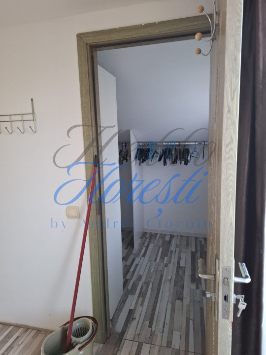 Casa cu 3 camere, in zona Apahida