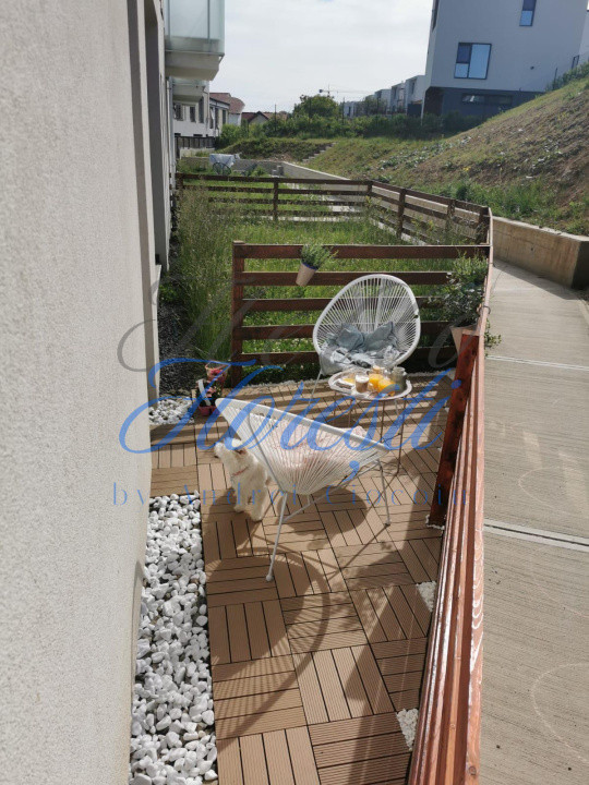 Apartament 2 camere, 60 MP+ Parcare, Zona VIVO , Floresti